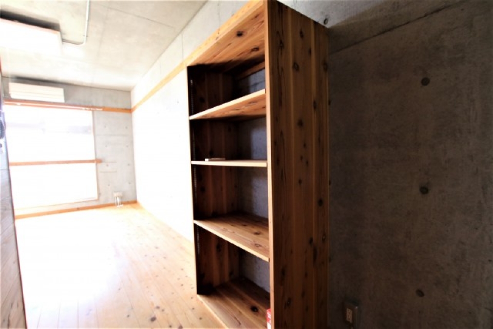 コンクリにこの棚が合う！！！！！！