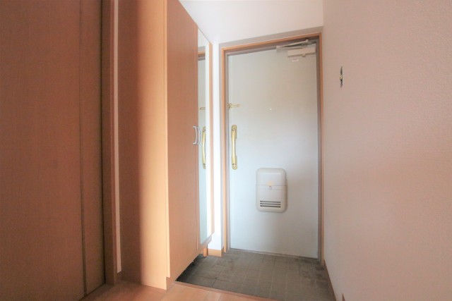 シューズボックス付き玄関