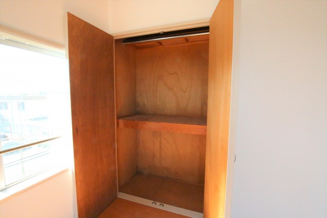 大きな収納付きです