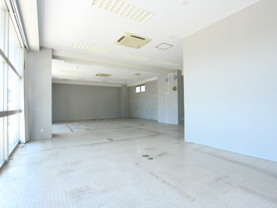112.30㎡の広々店舗スペース。