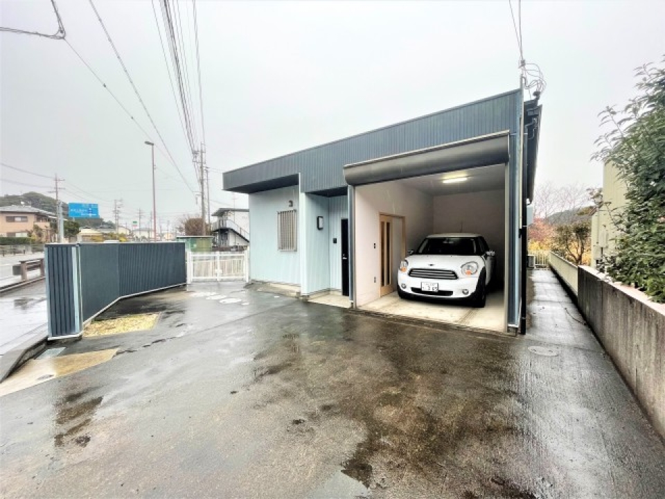 愛車のためのガレージ。