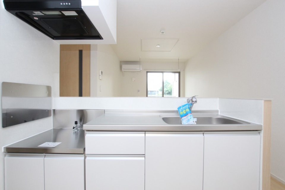 プロパンガス用のコンロをご用意下さい。