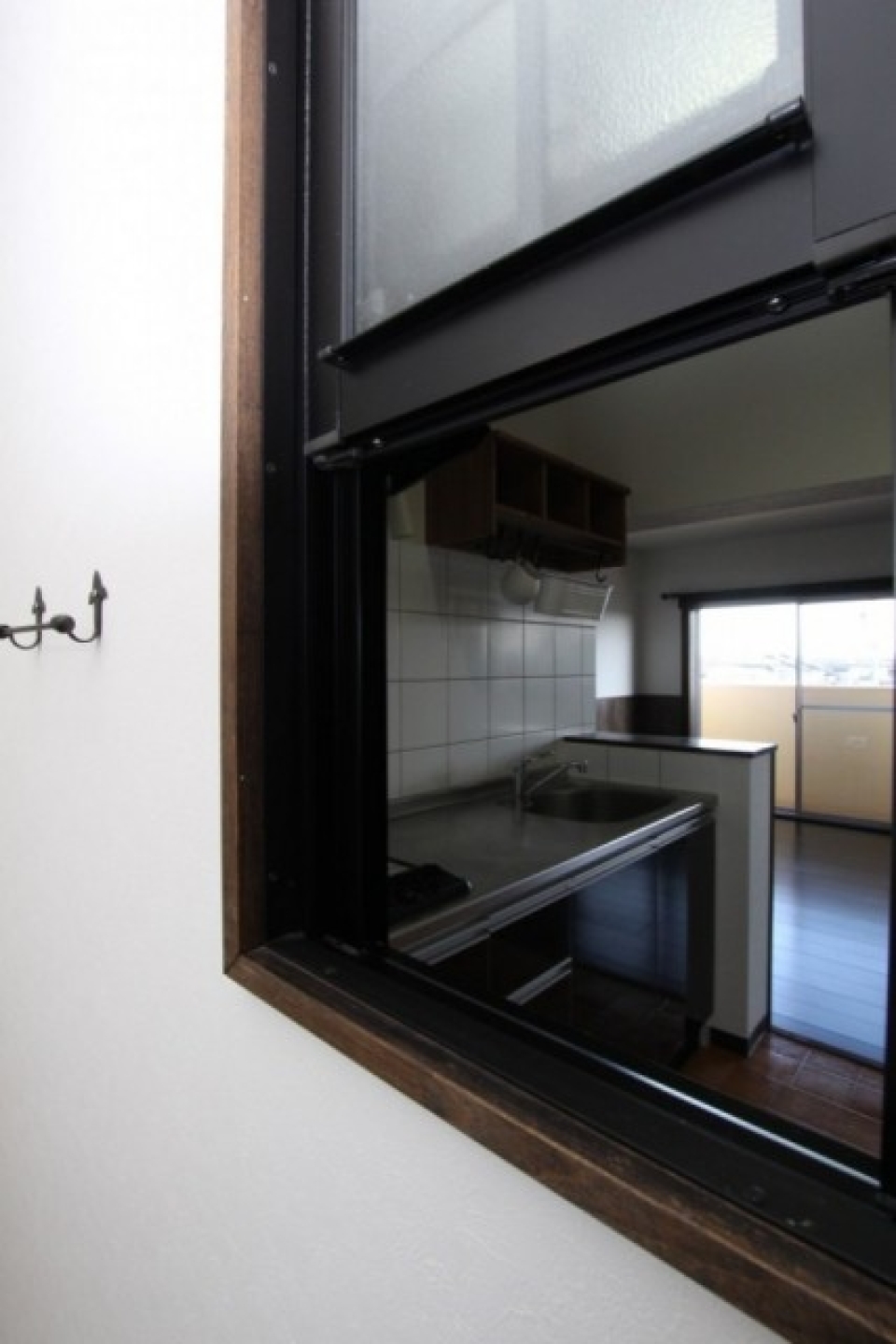 脱衣所からお部屋が見渡せる。