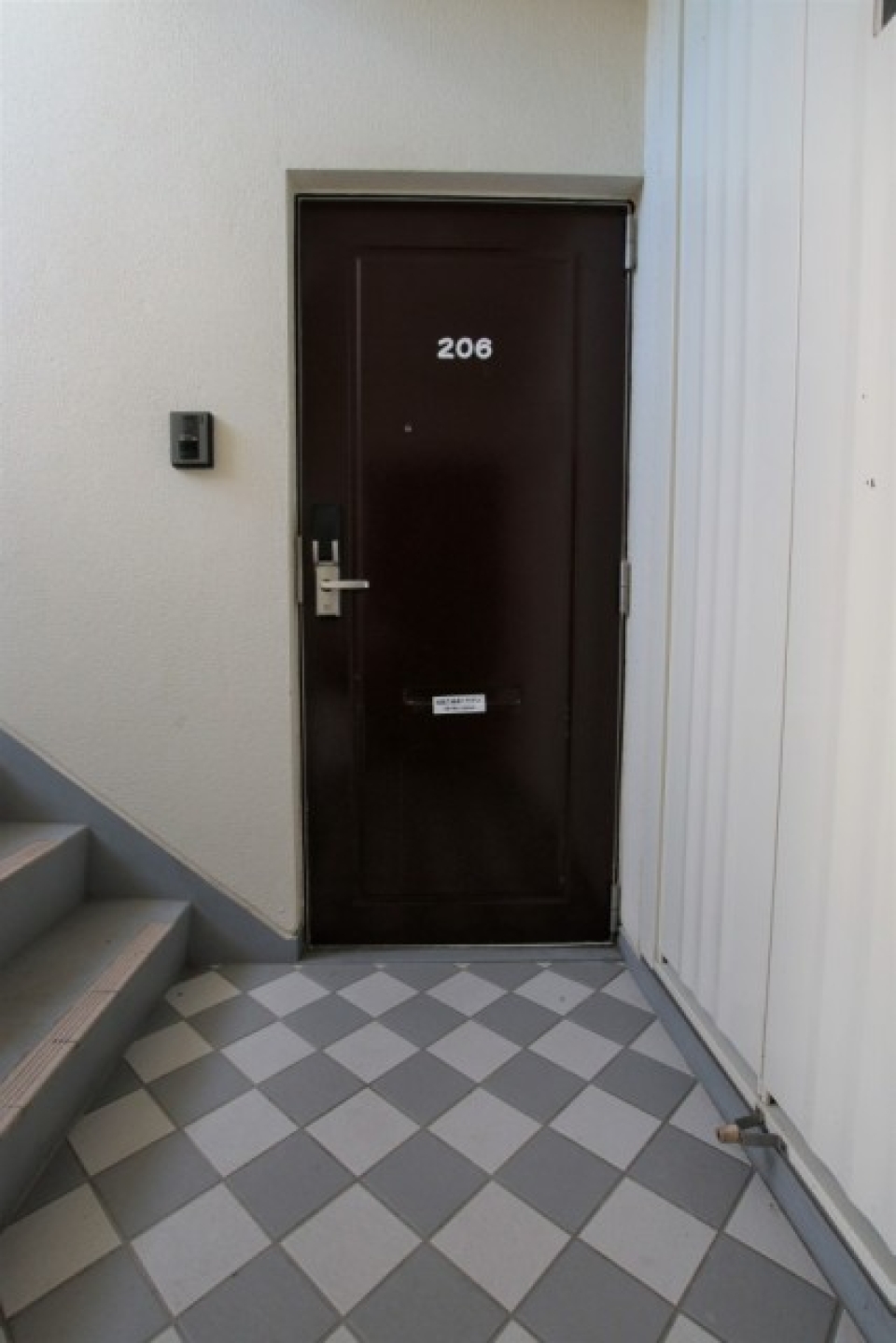 玄関の市松模様が