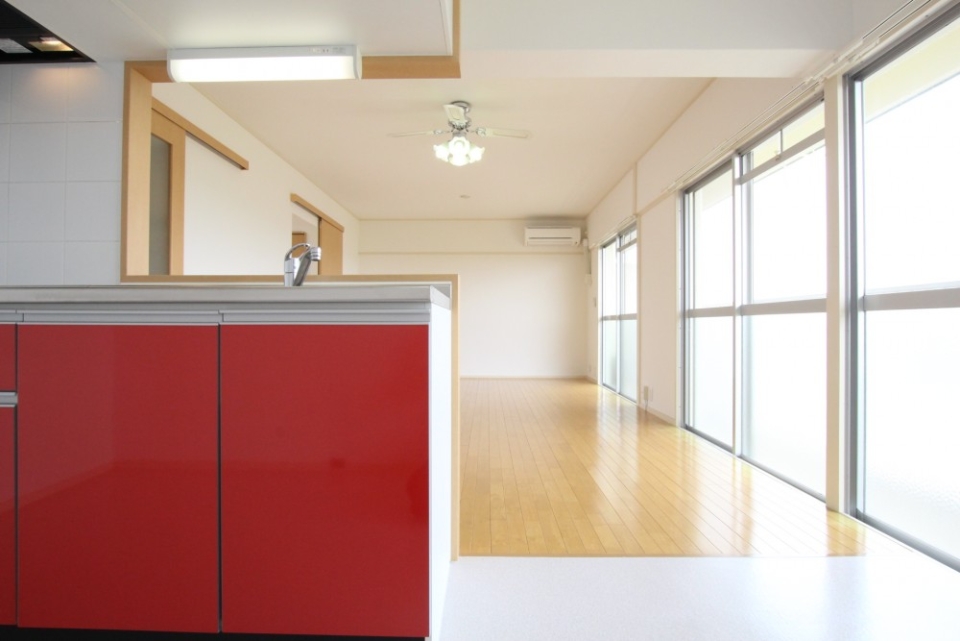 裏の赤キッチン。