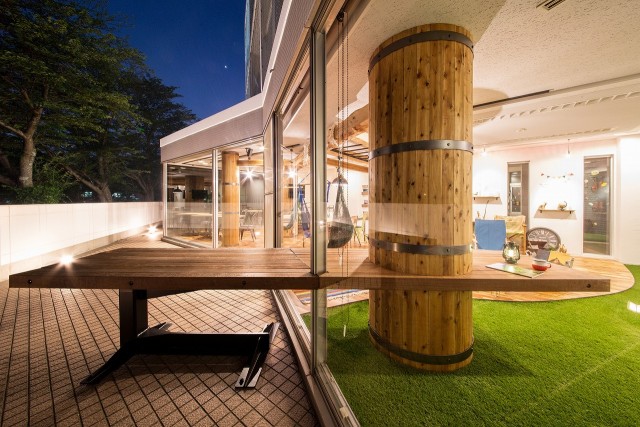 アウトドアな雰囲気のリビングでゆっくりと。