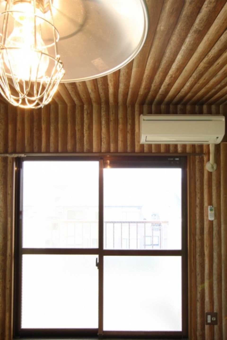 縦のラインはまた違った一面を見せる。