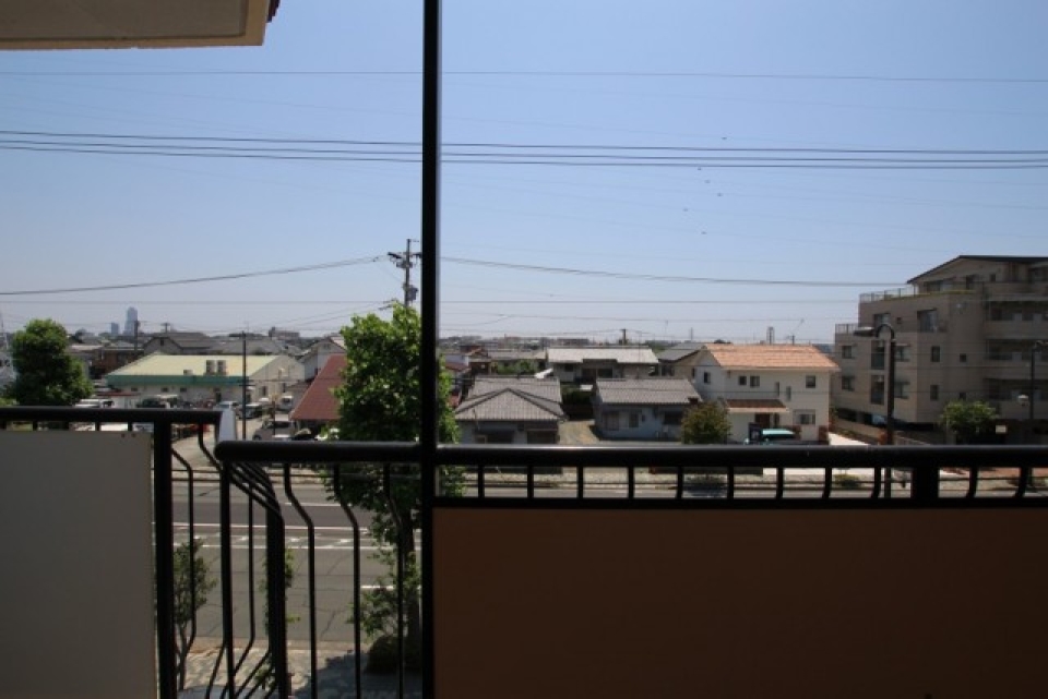 最上階、広くて青い空が気持ちいいですね