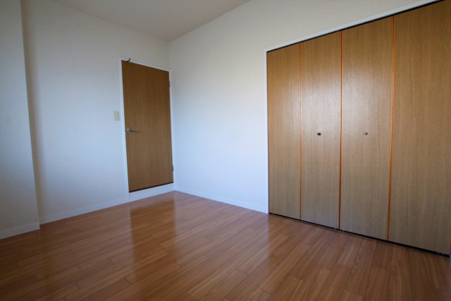 洋室6帖。クローゼットあります。