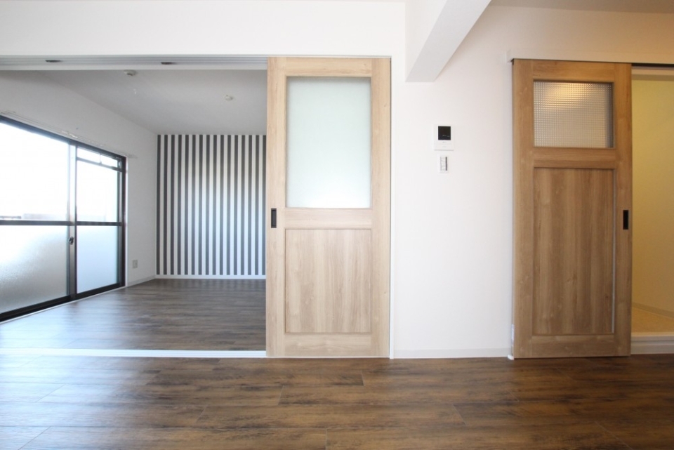 建具・床の色合いがマッチング。