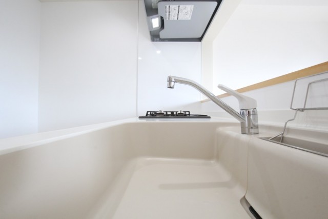 トイレはシャワートイレ付き。