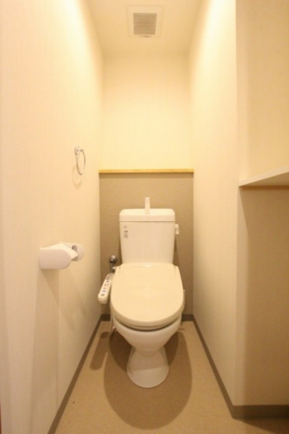 夜の帳が下りた外観姿にウットリ。