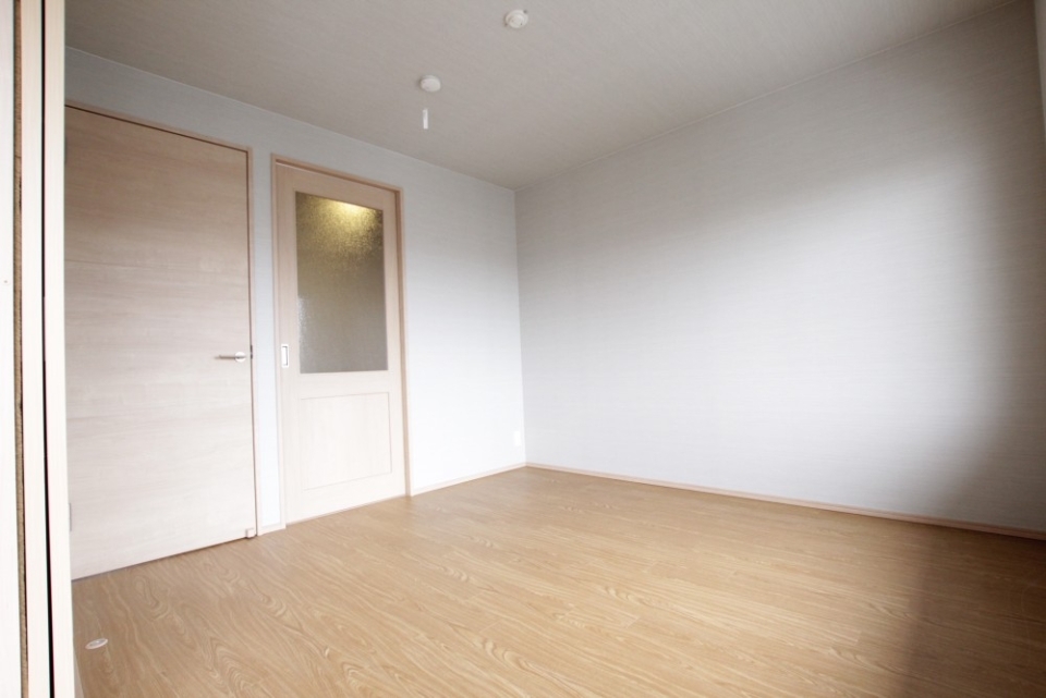 洋室6帖は、土間との扉を全開放して使えます。