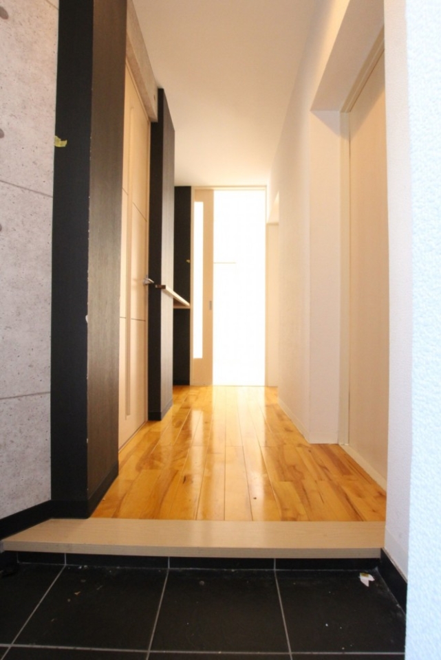 玄関の扉を開けたところから雰囲気ある。