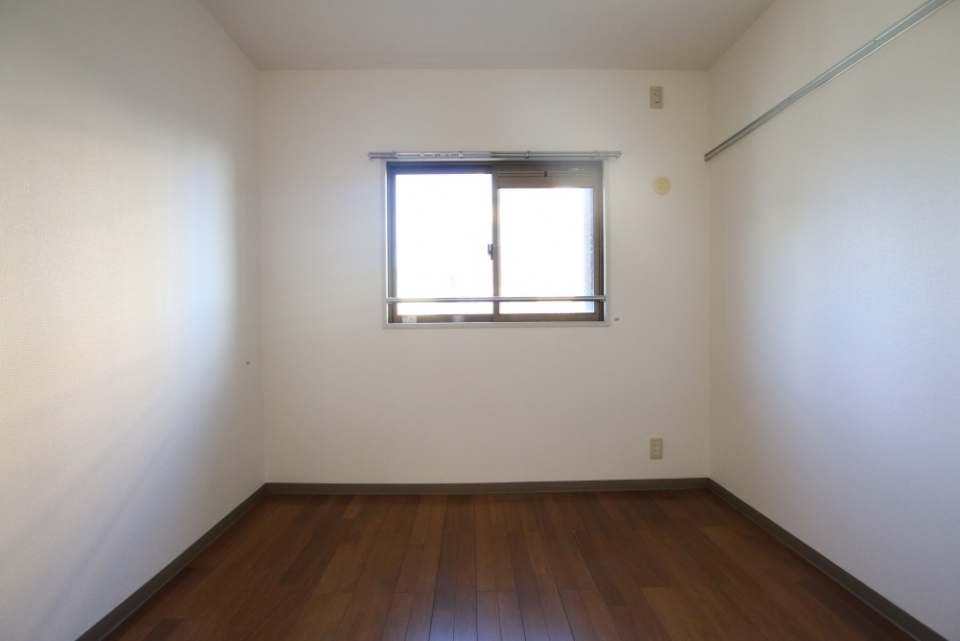 4.5帖の洋室。他の部屋に比べて&rdquo;売り&rdquo;がない