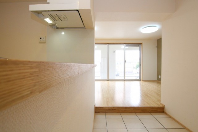 土間の段差で部屋の空間にアクセントを。