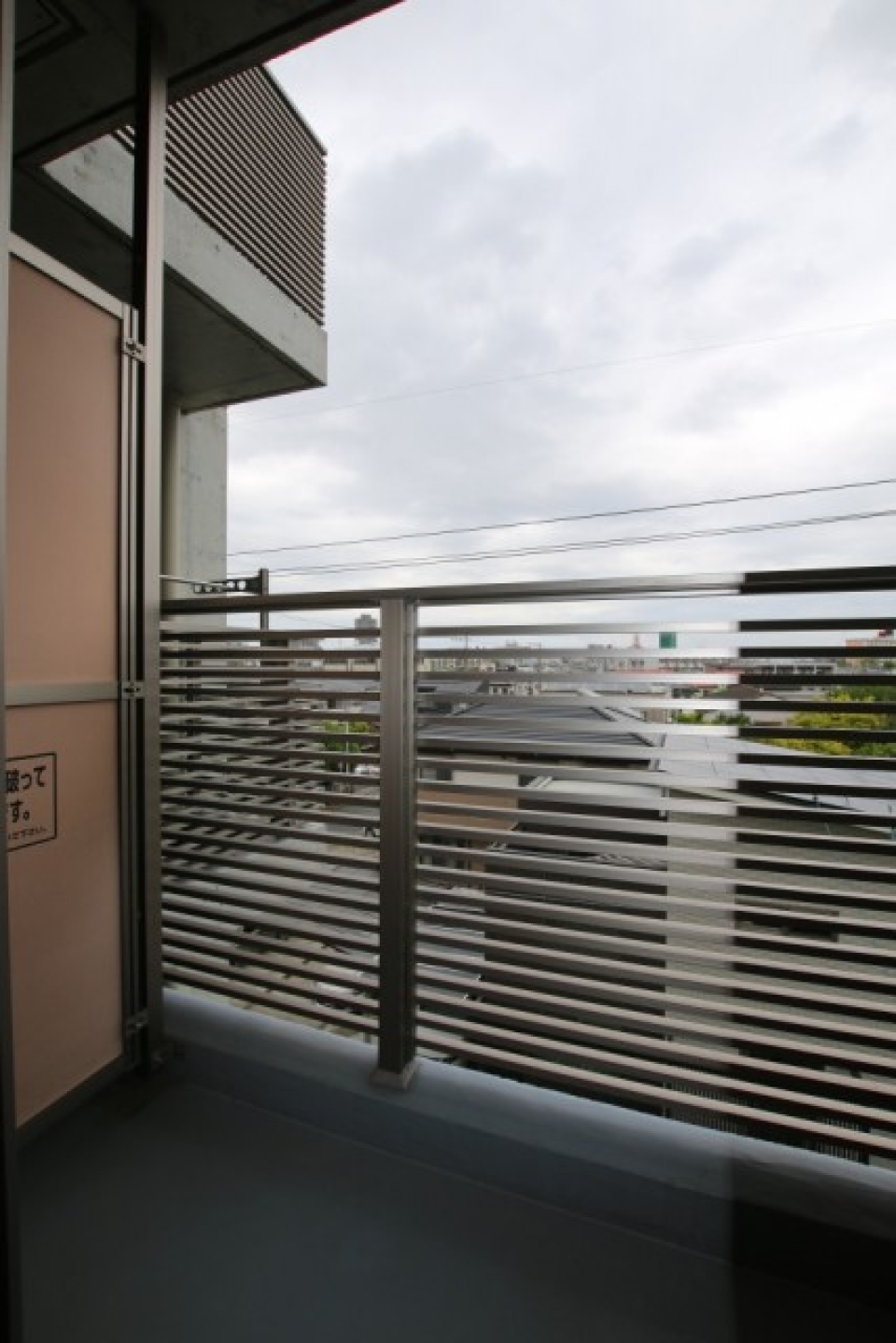 キッチン背面にもバルコニースペースあり