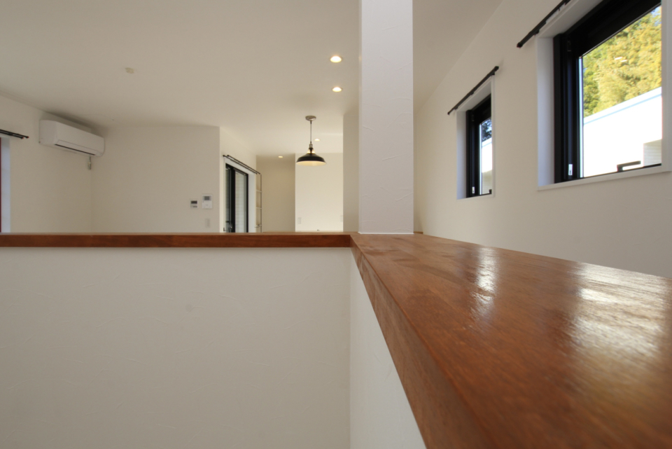 LDKは左右に窓があり明るい空間