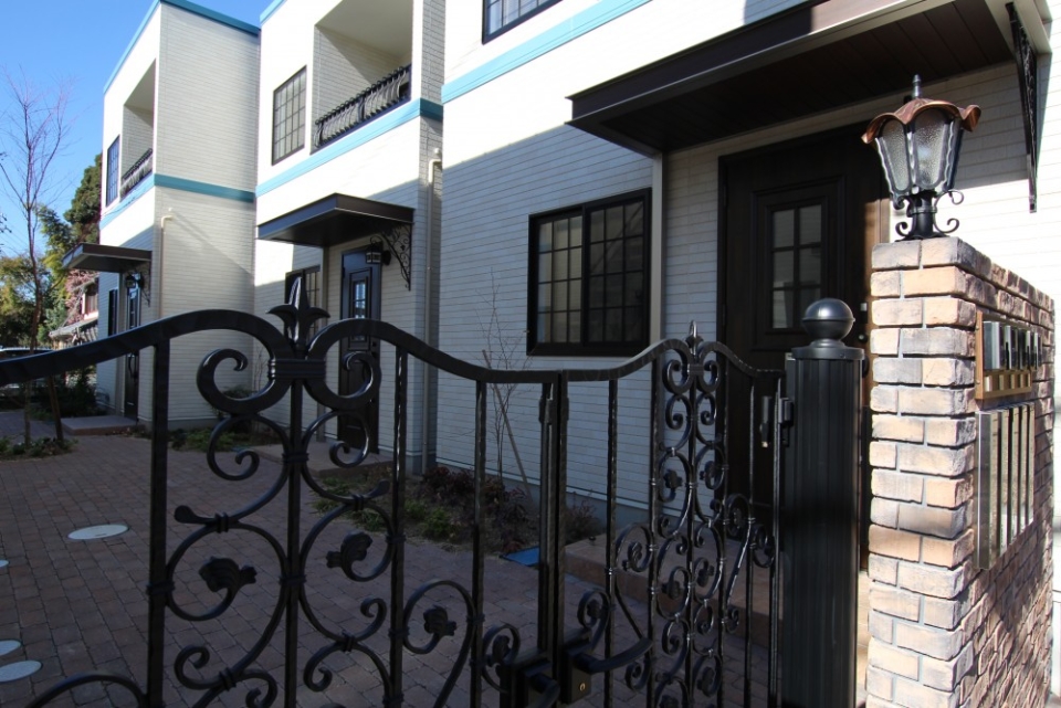 プロバンス風のお洒落な外観。