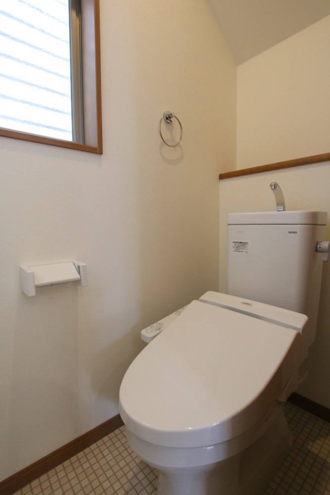 トイレはもちろんシャワートイレ。