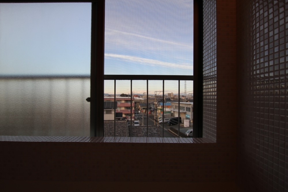 浴室の大きな窓を開けると北側の景色が最高！
