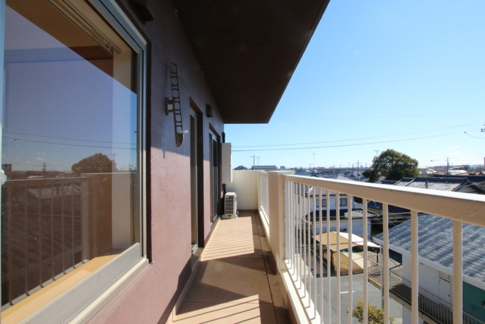 もちろん南向きなのでお部屋もバルコニーも明るさ抜群！