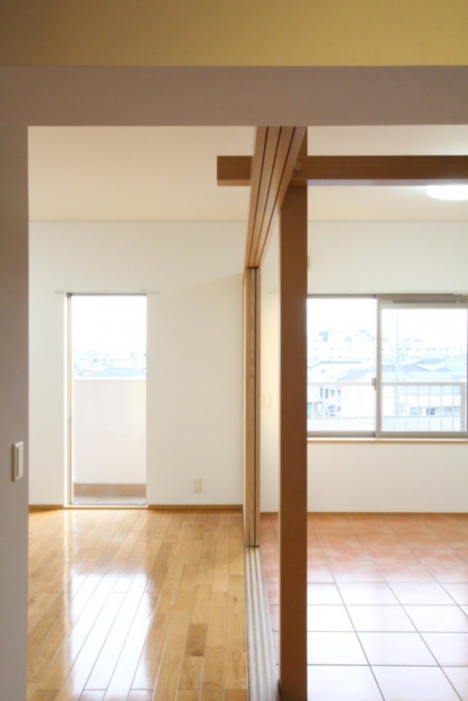 この柱が土間の雰囲気を引き締めています