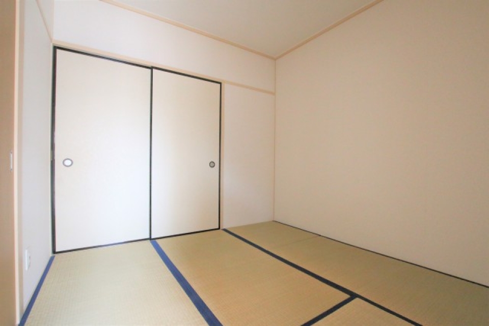 ゴロゴロお昼寝にちょうどいい広さの4.5帖