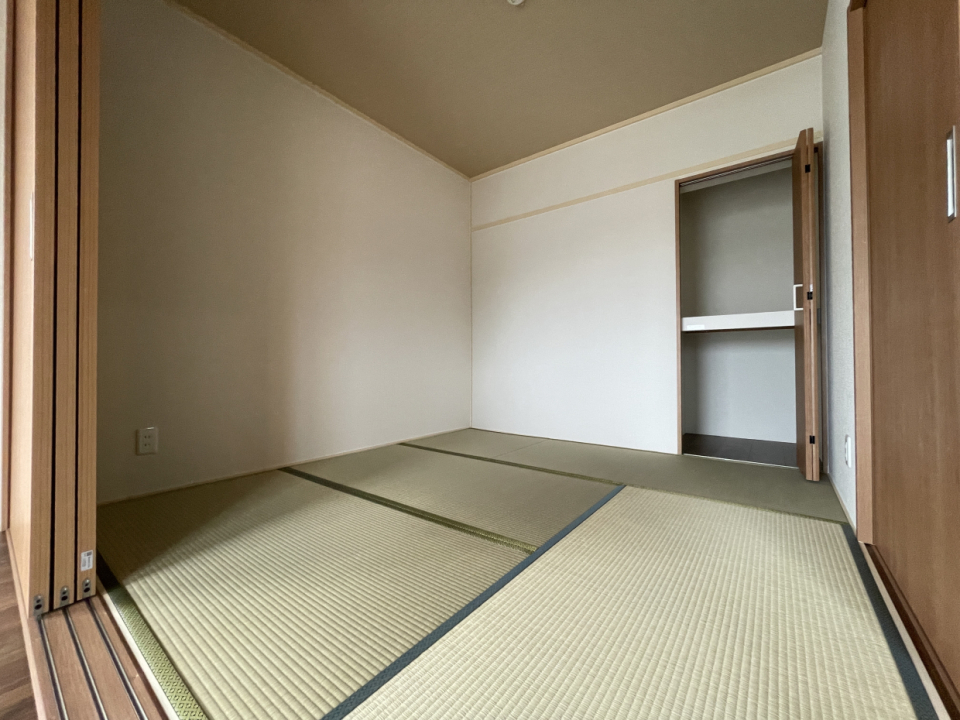 和室でまったり。あったかいお茶でも飲んでゴロゴロしましょ