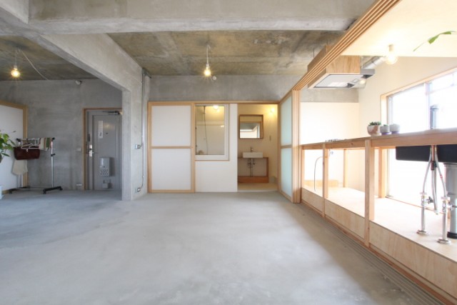 Living space　&times;　Flexible space