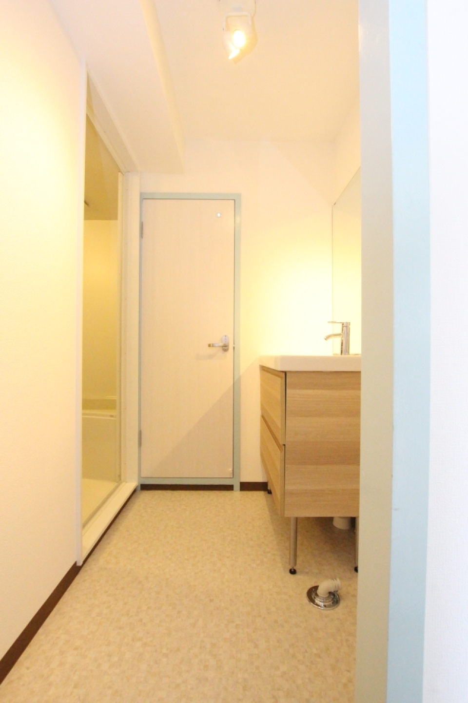 洗面所はスタイリッシュに。