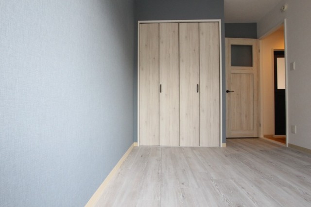 北欧風デザインの寝室空間でした。