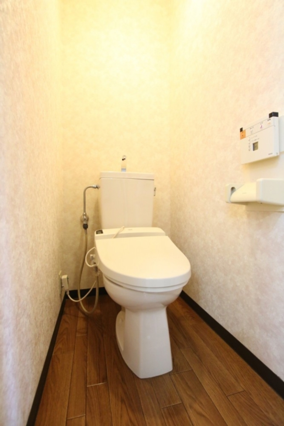 なんとシャワートイレ！