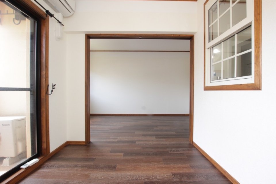 洋室は幅2.1m&times;奥行2.5ｍなので