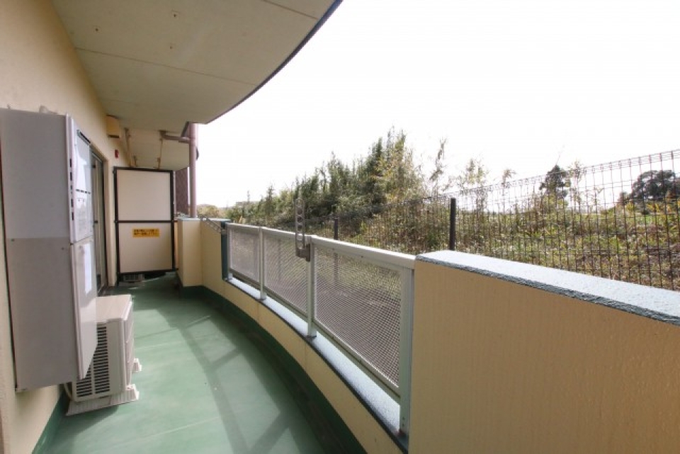 バルコニーの目の前は畑。