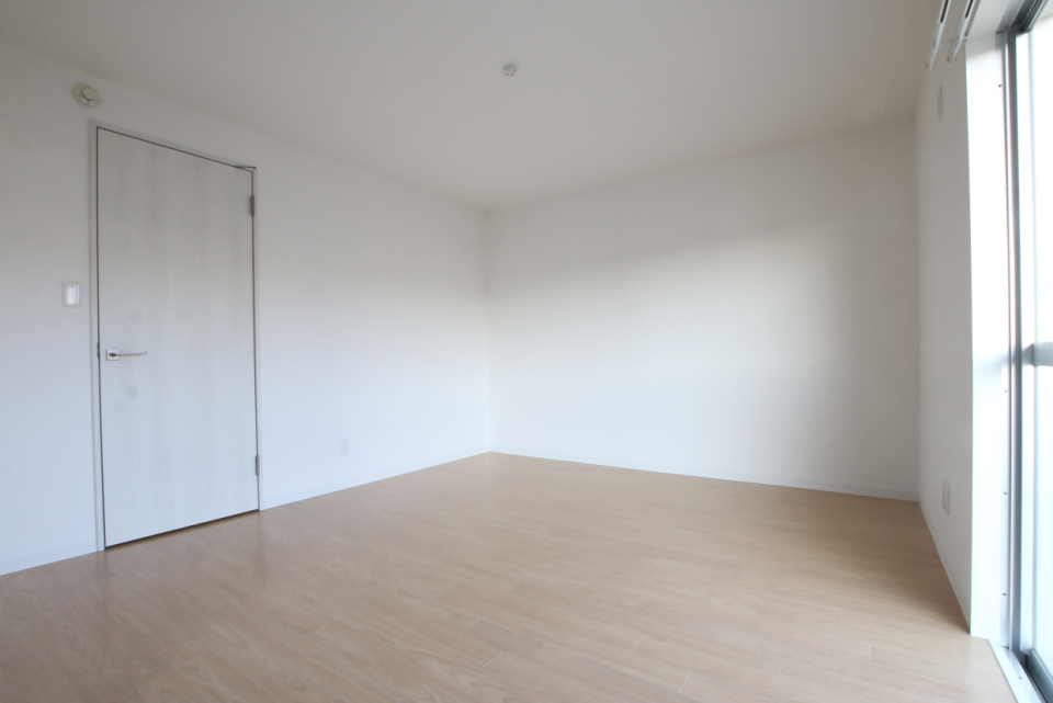 LDK隣の7.5帖の洋室