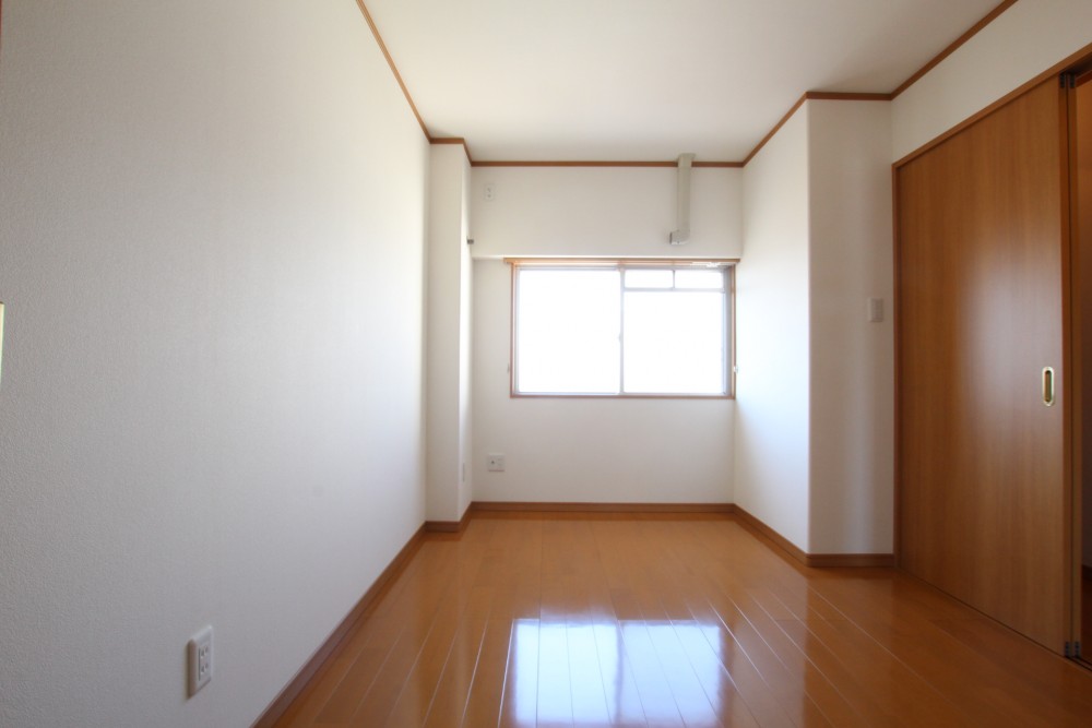 LDKのお隣の洋室は6帖