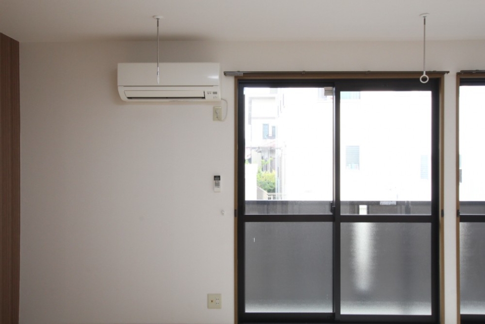 雨の日に便利な室内物干し。