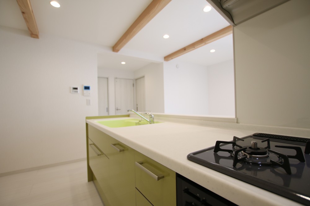 3口コンロのキッチン
