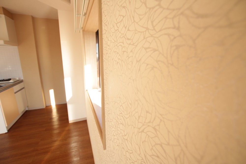 さりげないお花模様が素敵です