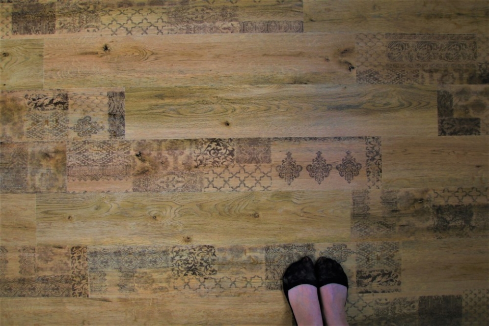 この床にびびっときました！バロック風でおしゃれ～