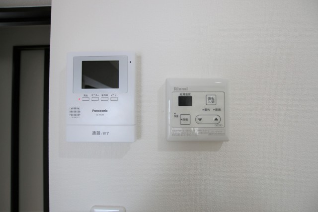 TVモニターホン＆給湯リモコンついてます。