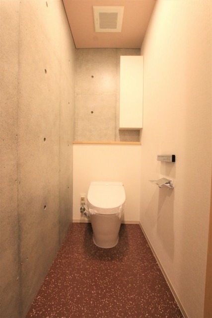 広いお手洗い。