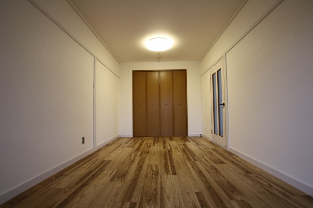 奥のクローゼット、一見普通に見えますが&hellip;