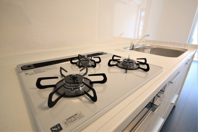 最近人気のホワイトトップのガスコンロ！