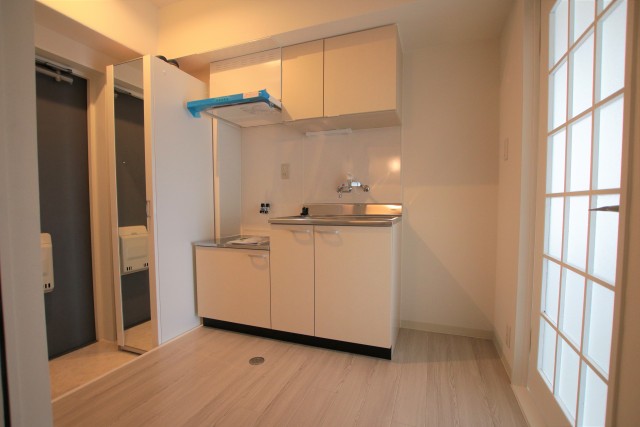 キッチンスペース広々としています。