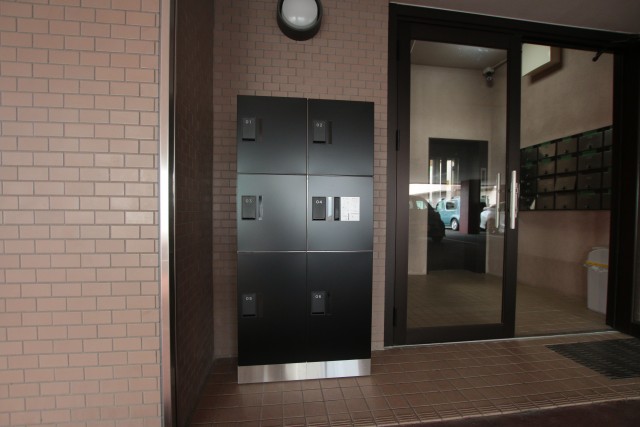 便利な宅配ボックスもありますよ。