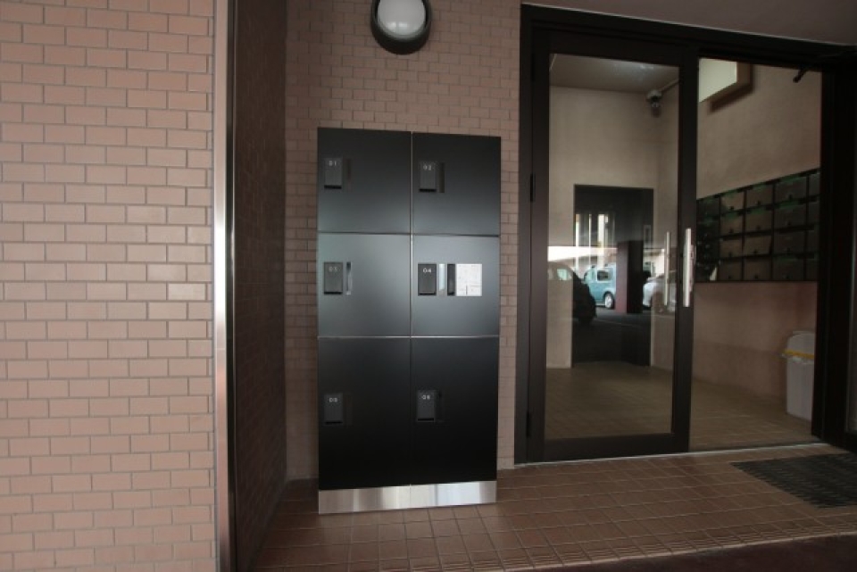 便利な宅配ボックスもありますよ。