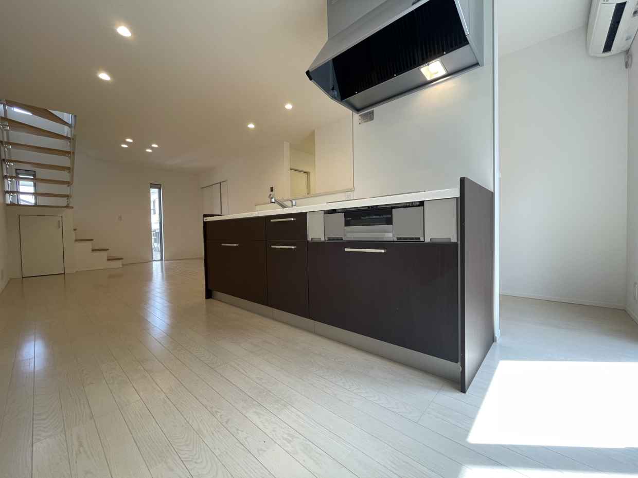 家族が集まるアイランドキッチン