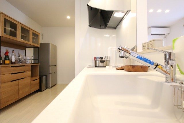人口大理石シンク＆IHのスペシャルなコンボ。